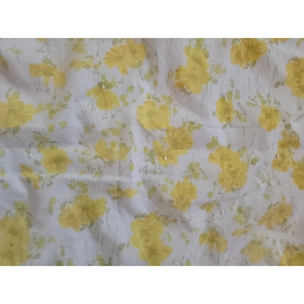 Vintage Handmade Crib Quilt Baby Blanket Hand Yarn Tied Yellow/Green Flowers